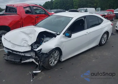 2025 Toyota Camry Le из США, поврежденный, VIN 4T1DAACK4SU582211